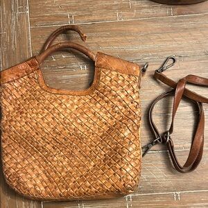 Elegant Tan Woven Leather Crossbody Bag